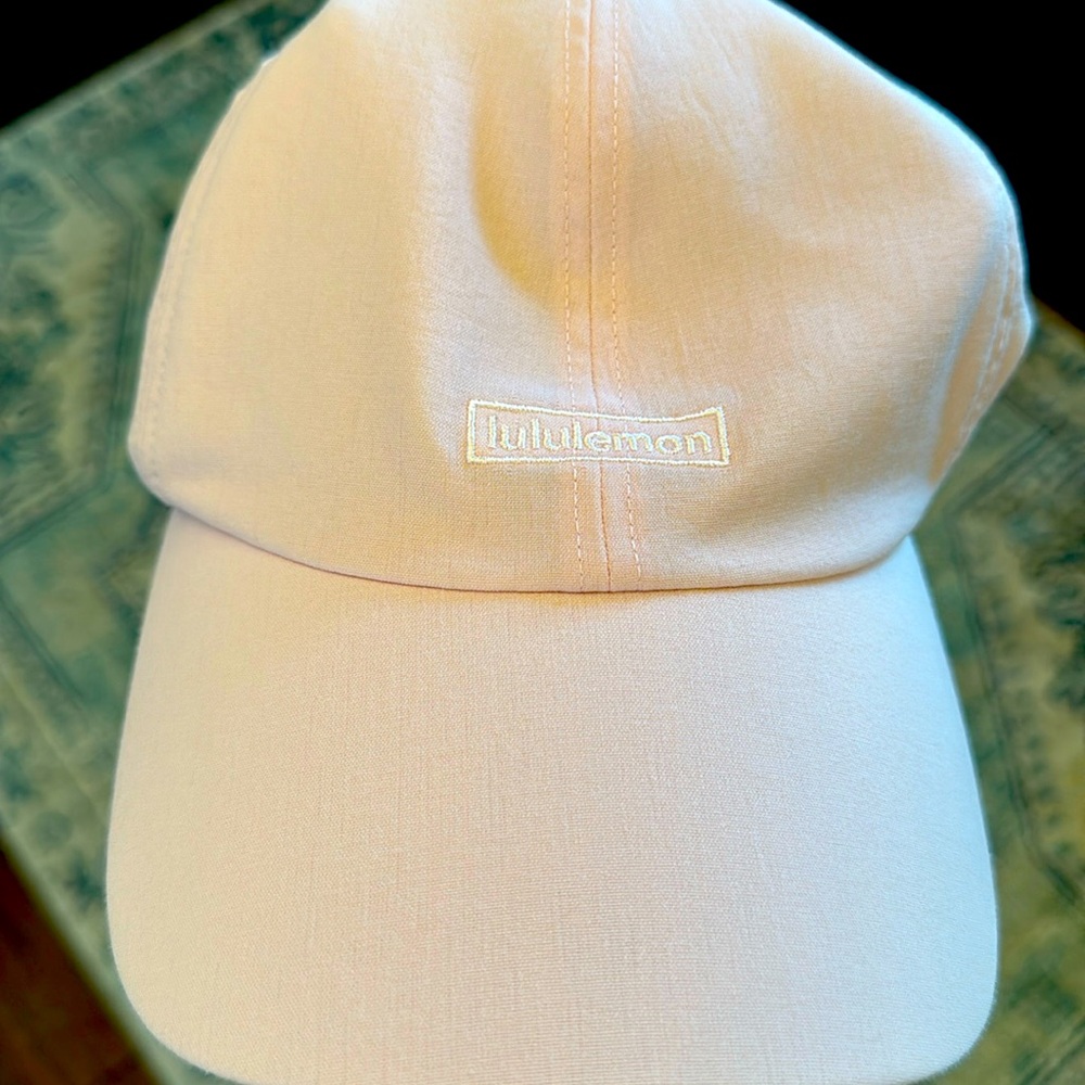 Lululemon Hat- Light Pink